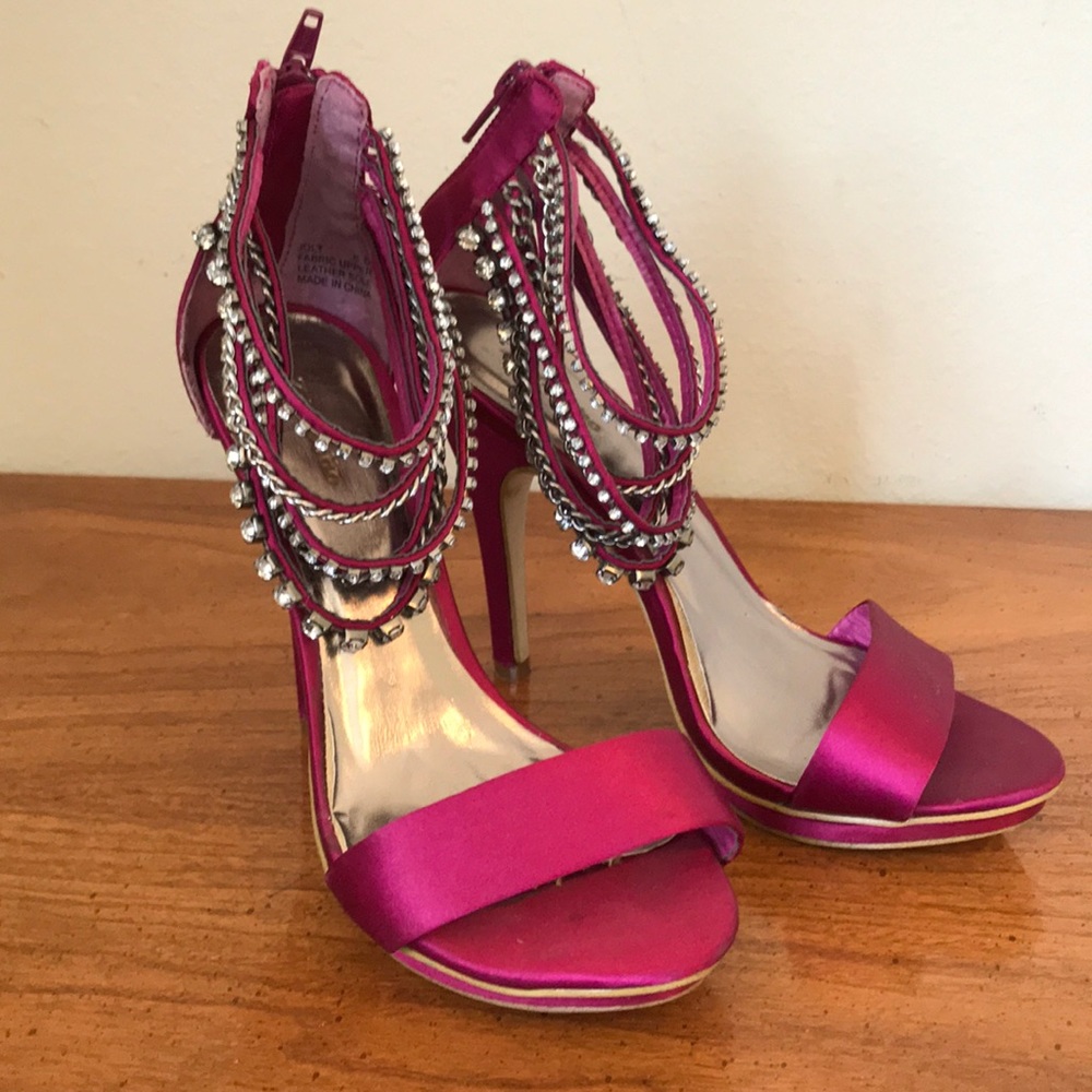 Shoes: Zigi Soho Heels